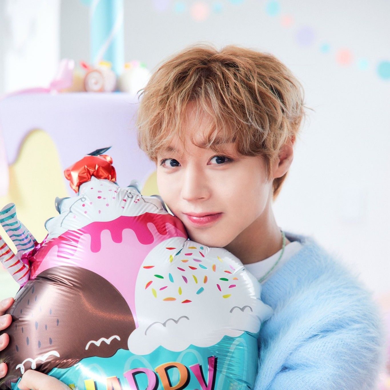 Momen yang diabadikan oleh penggemar Park Jihoon