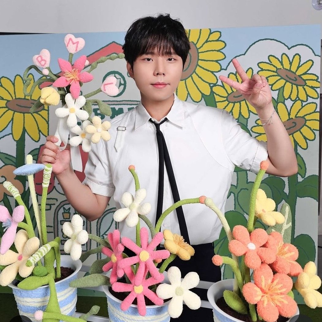 Recent activity shot of Jung Seunghwan
