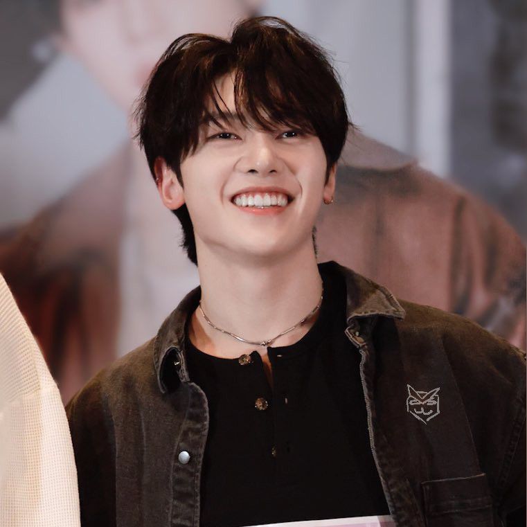 Recent activity shot of Seok Matthew (ZEROBASEONE)