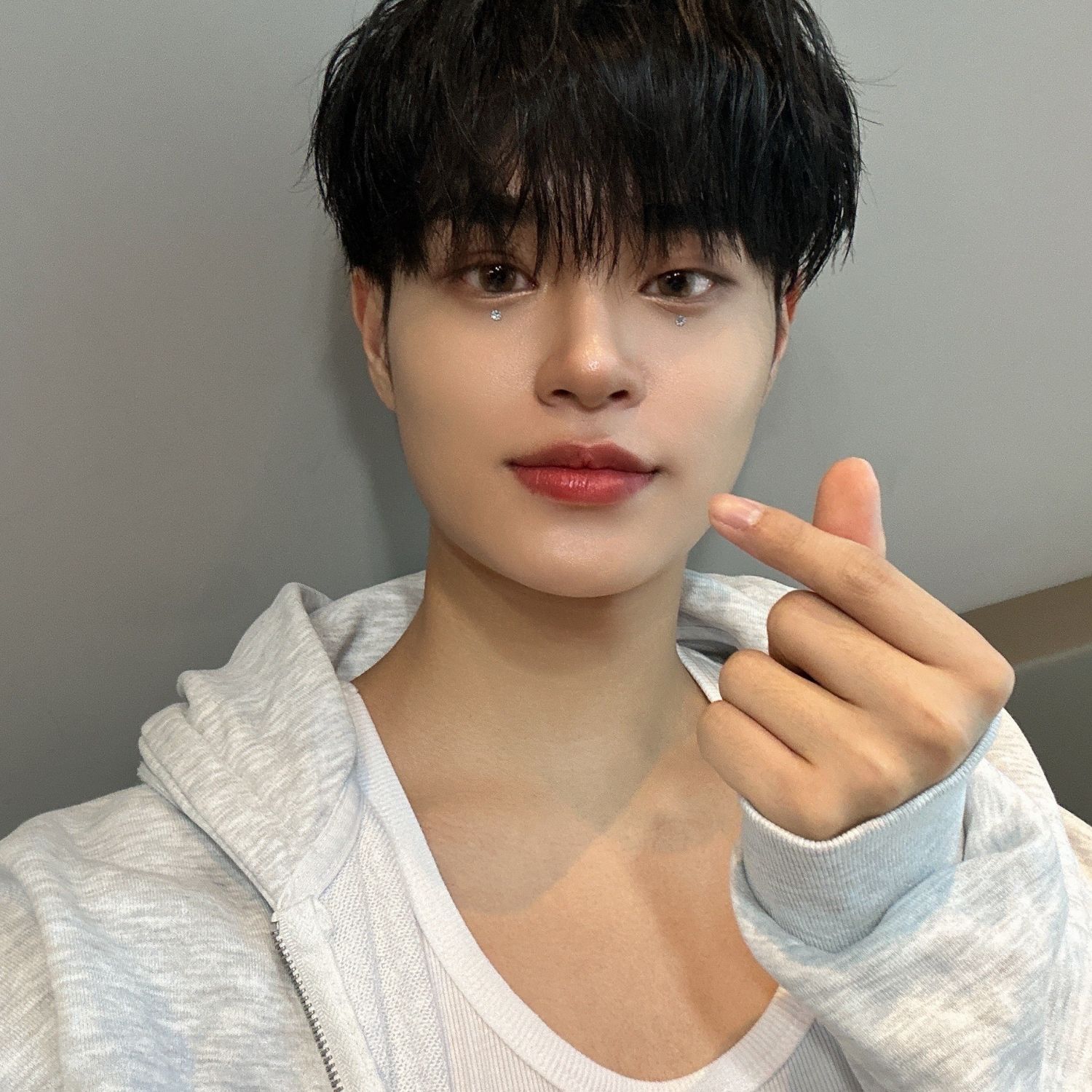Latest photo of Lee Daehwi (AB6IX)