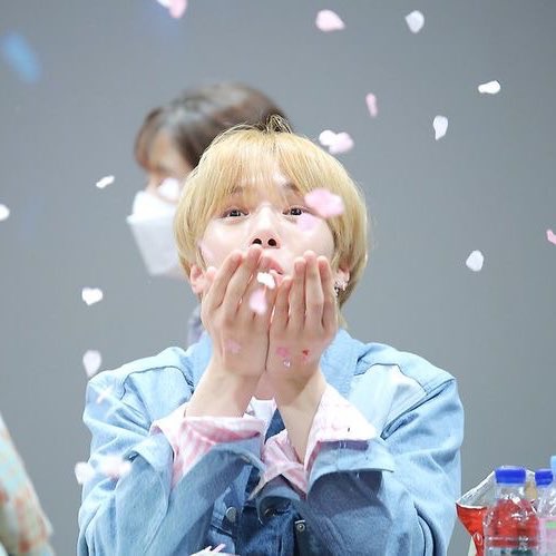 A moment captured by MONSTA X's fan