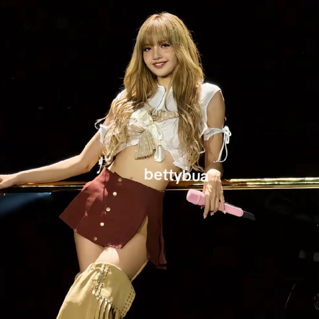 Recent activity shot of Lisa (BLACKPINK)