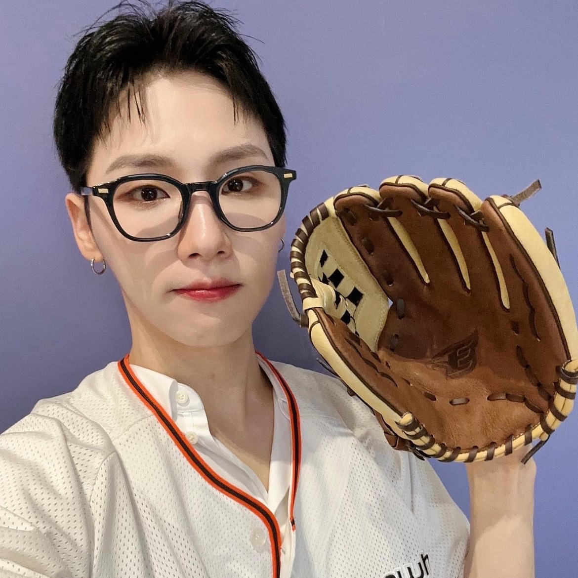 A moment captured by Jeon Woong (AB6IX)'s fan
