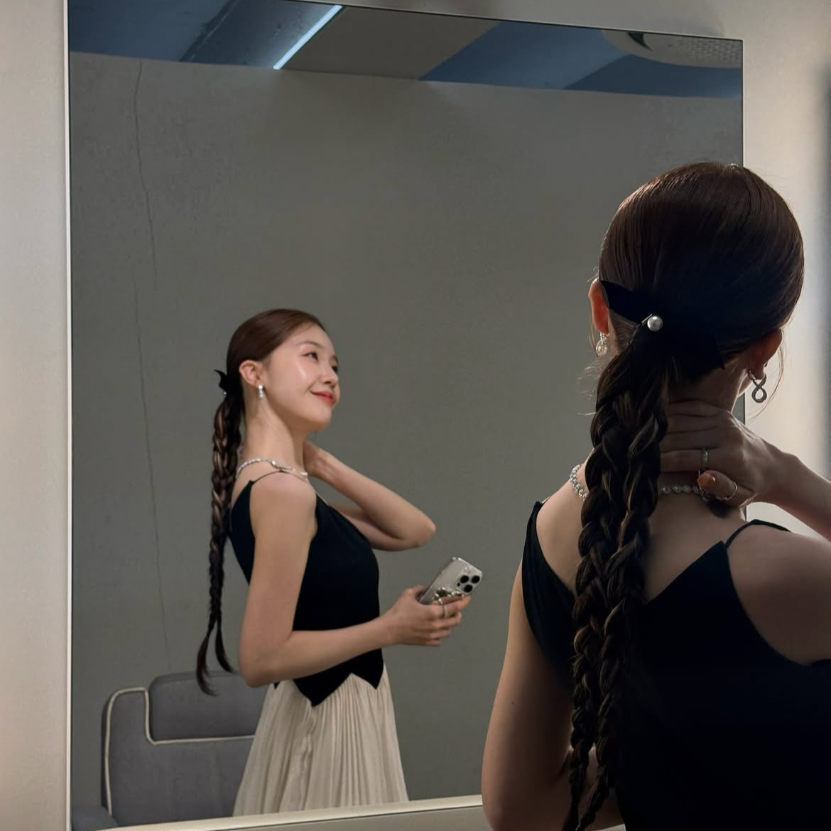 Behind-the-scenes cut of Minah (Girl's Day)
