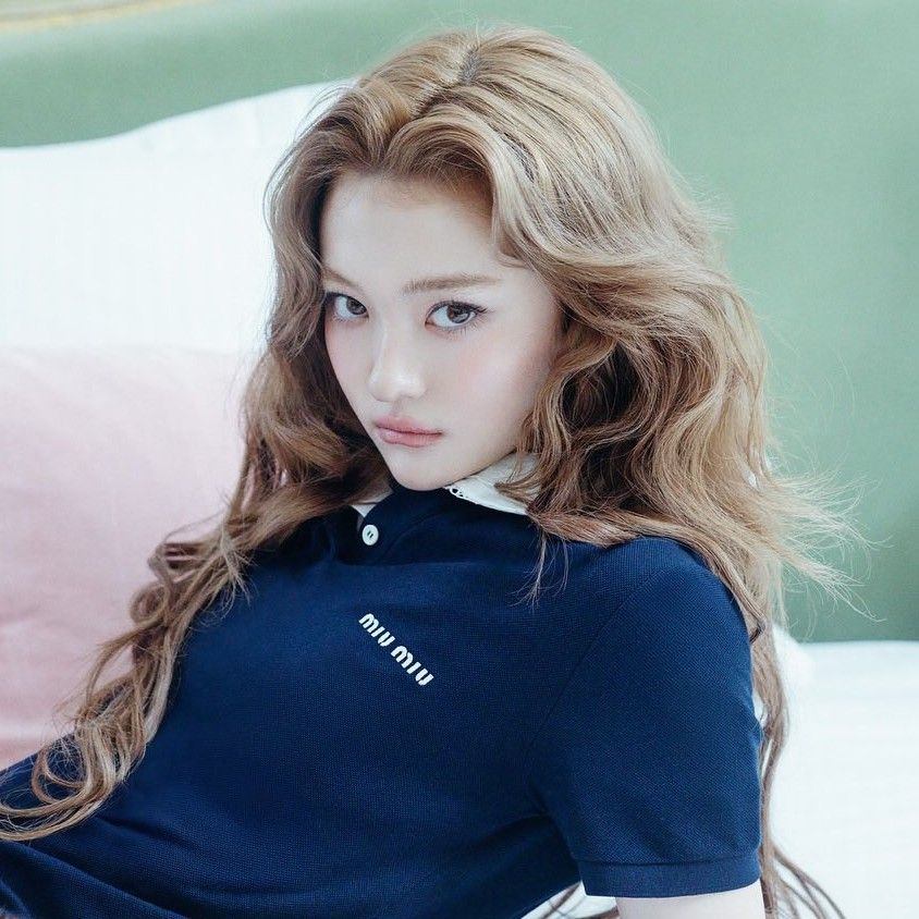 Recent activity shot of Ella (MEOVV)