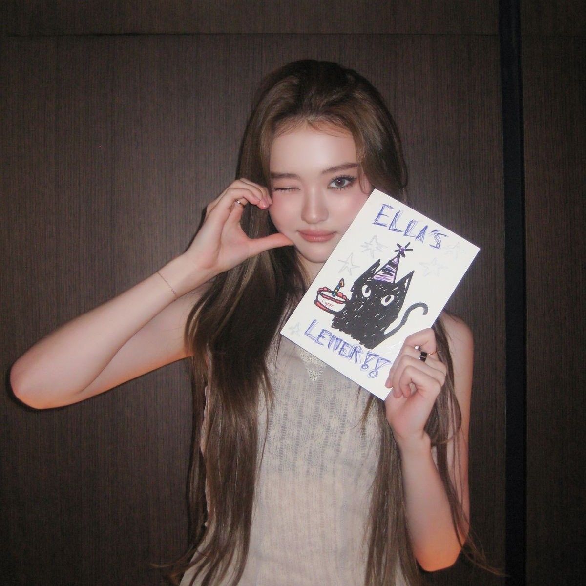 Recent activity shot of Ella (MEOVV)