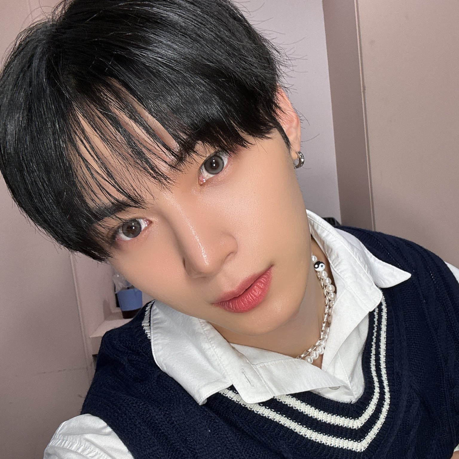 Latest photo of HANGYEOM (OMEGA X)