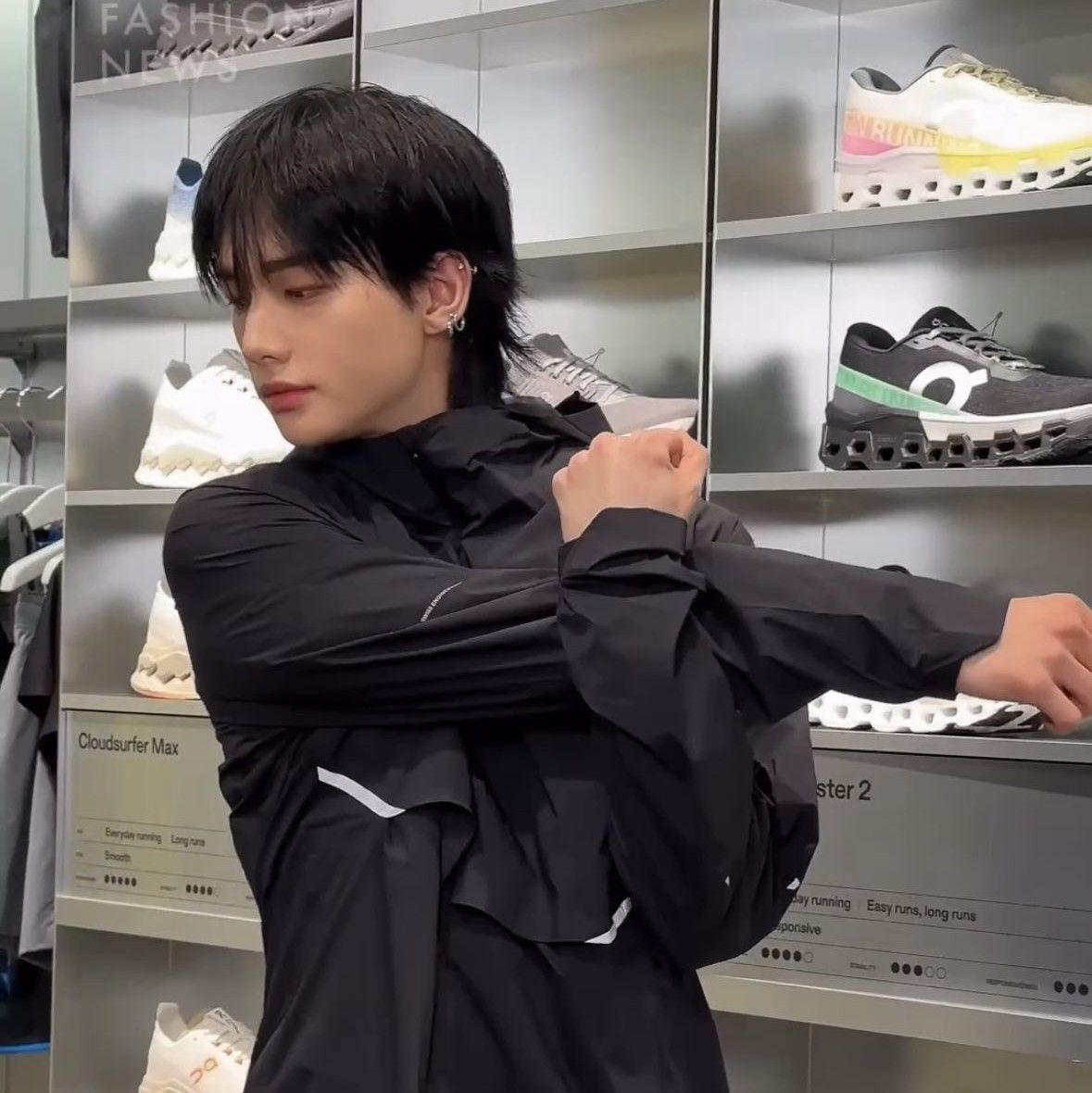 Latest photo of Hyunjin (Stray Kids)