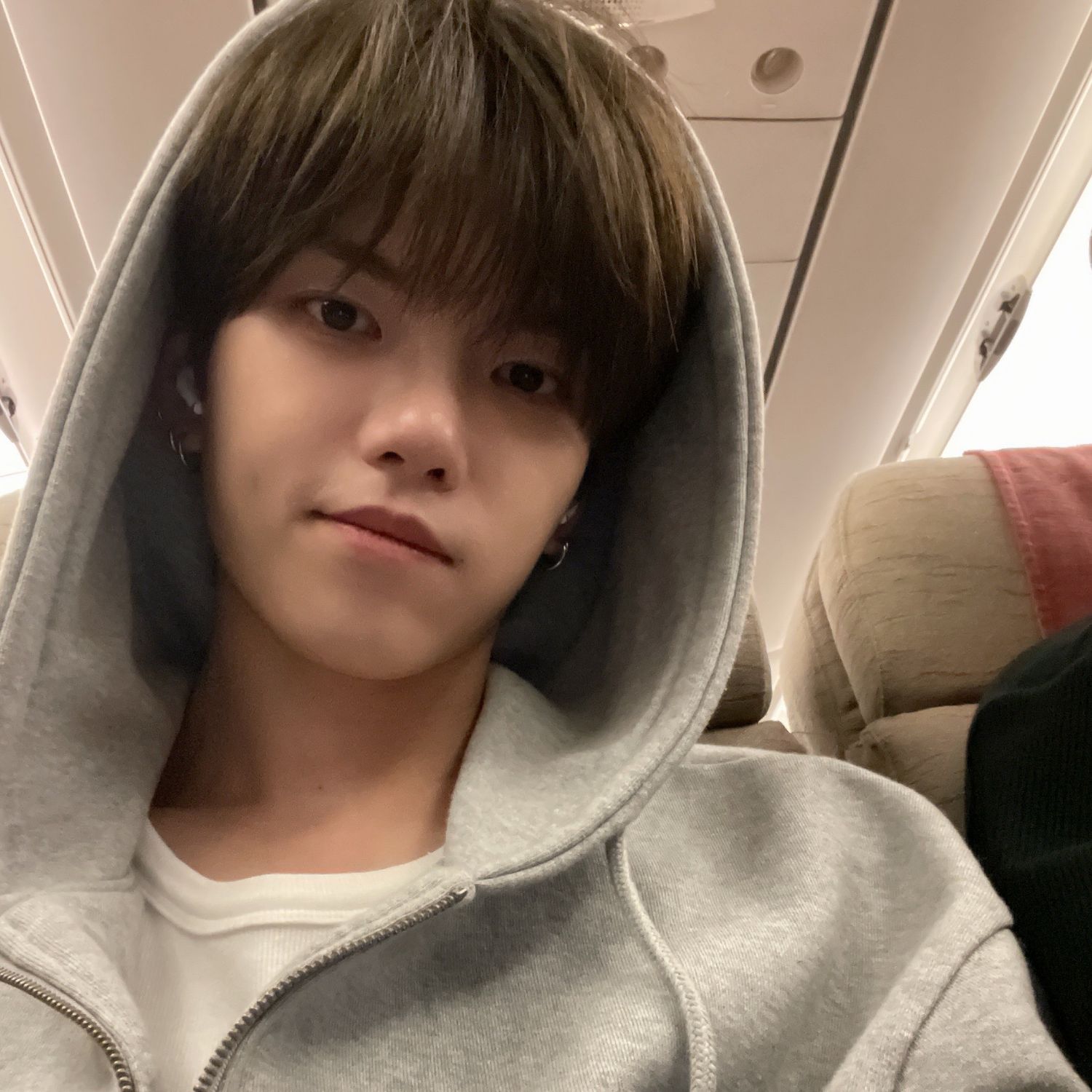 Behind-the-scenes cut of Gyehyeon (VERIVERY)