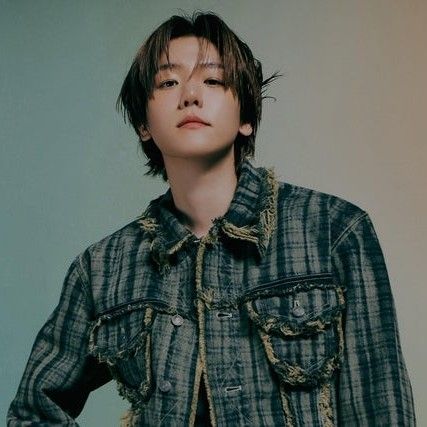 백현 (EXO)의 비하인드 컷