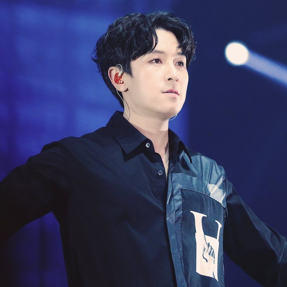 Latest photo of Kim Dongwan (SHINHWA)