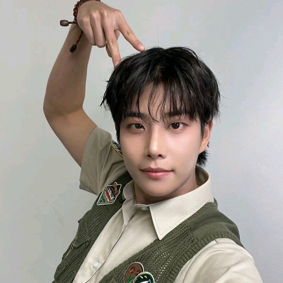 Latest photo of MJ (ASTRO)