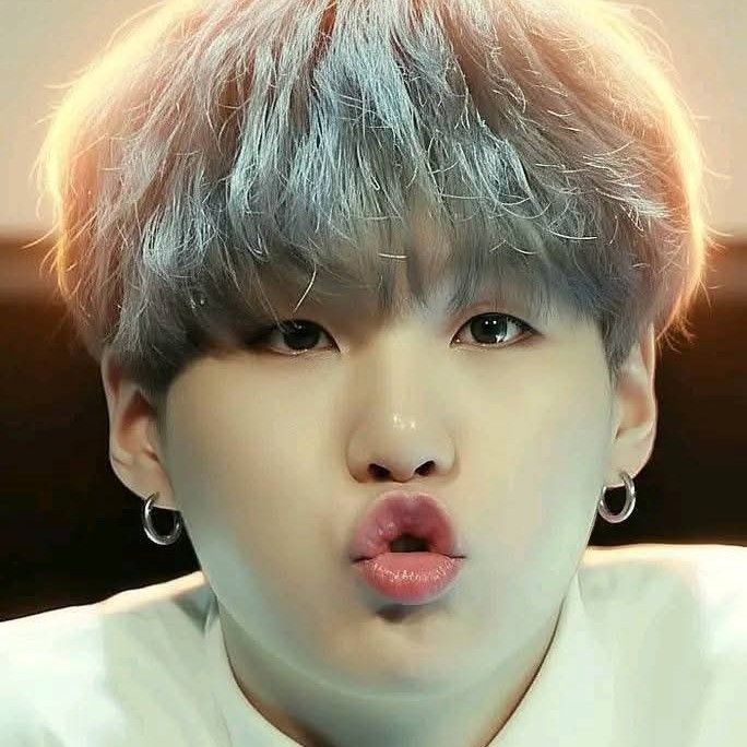 Behind-the-scenes cut of SUGA (BTS)