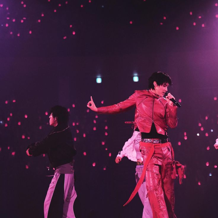 A moment captured by WOODZ's fan