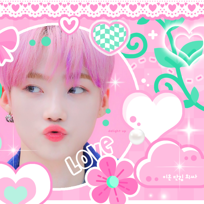 A moment captured by New (THE BOYZ)'s fan