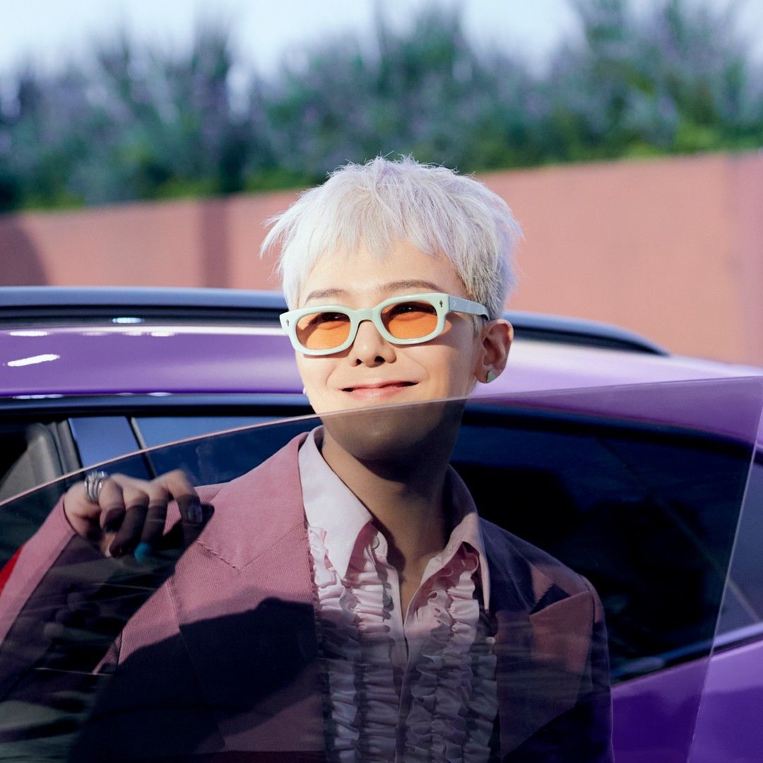 Latest photo of G-DRAGON (BIGBANG)