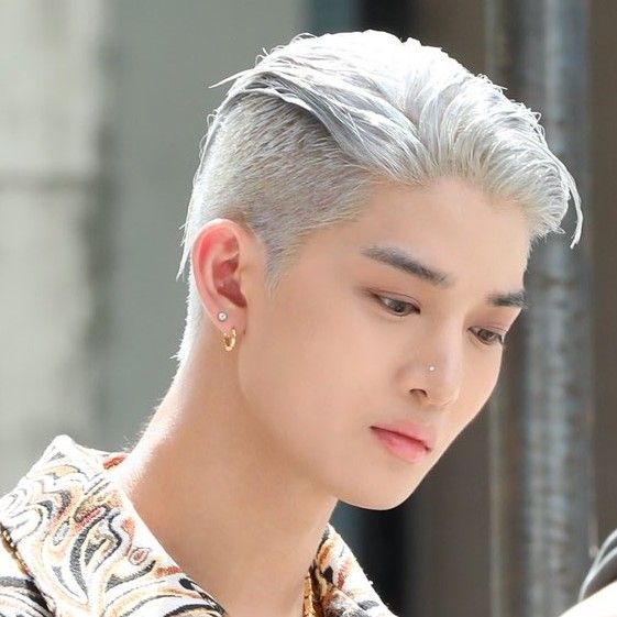 Behind-the-scenes cut of Bae Jinyoung