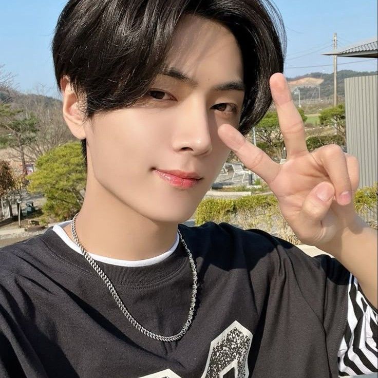 Recent activity shot of Jay (ENHYPEN)