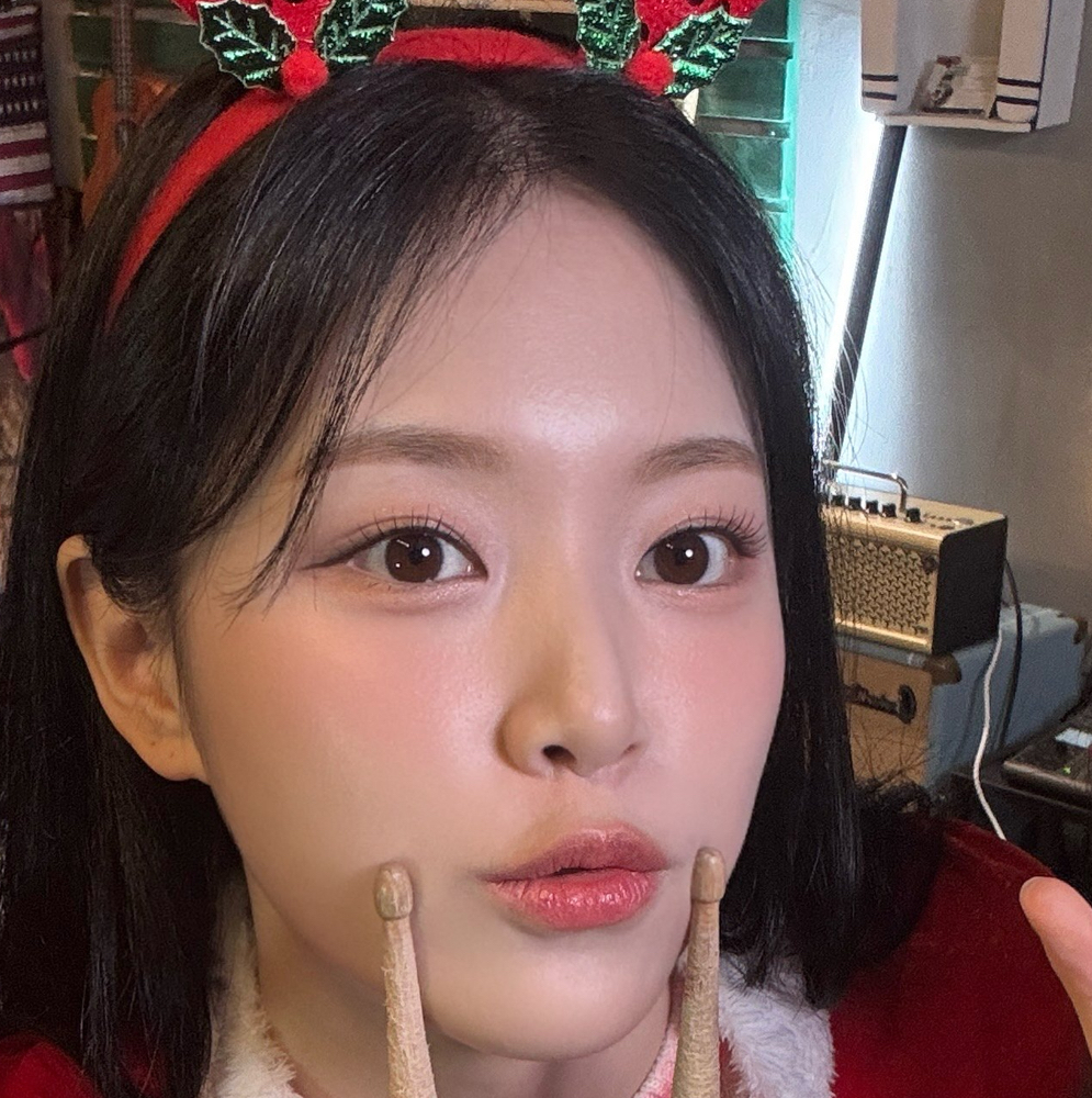 현진 (루셈블)의 최신 사진