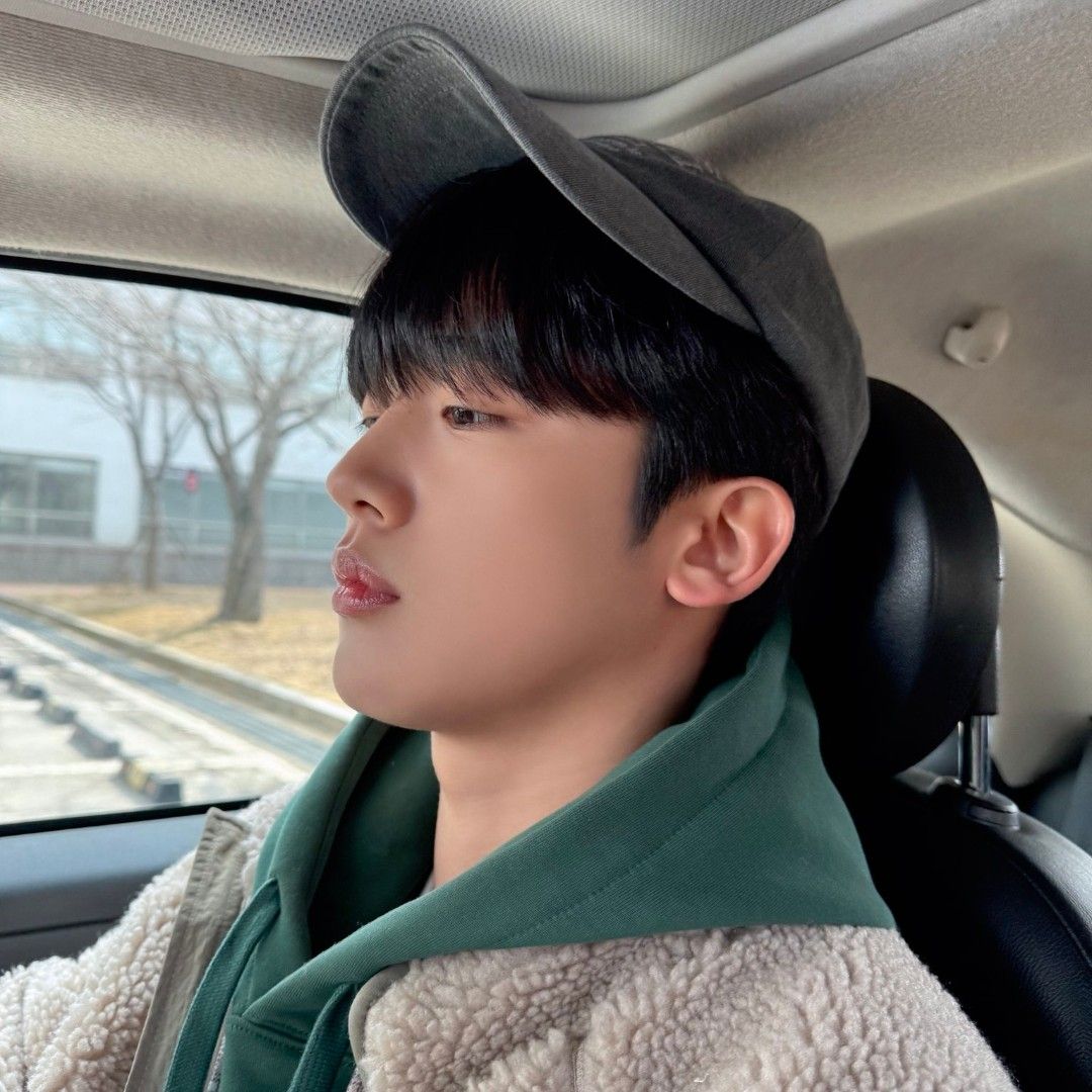 Behind-the-scenes cut of Kim Yohan (WEi)