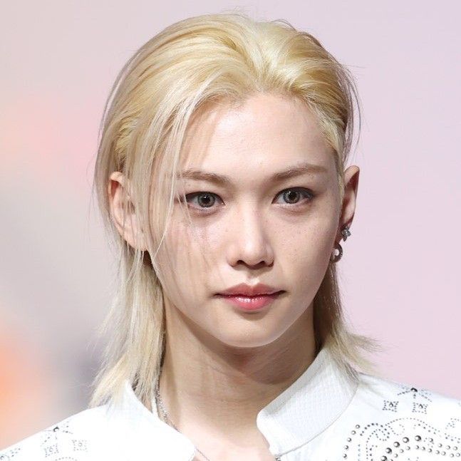 Behind-the-scenes cut of Felix (Stray Kids)