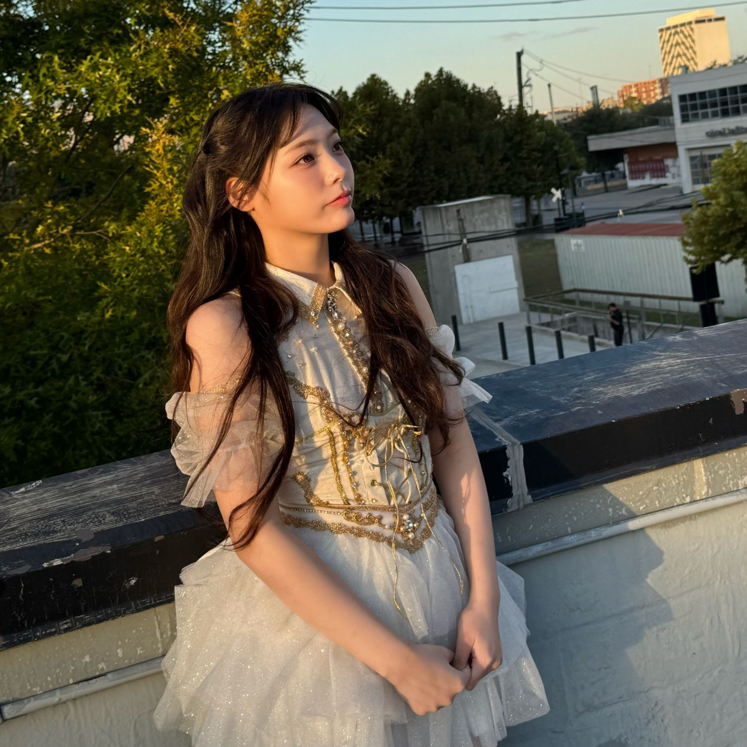 A moment captured by QWER's fan