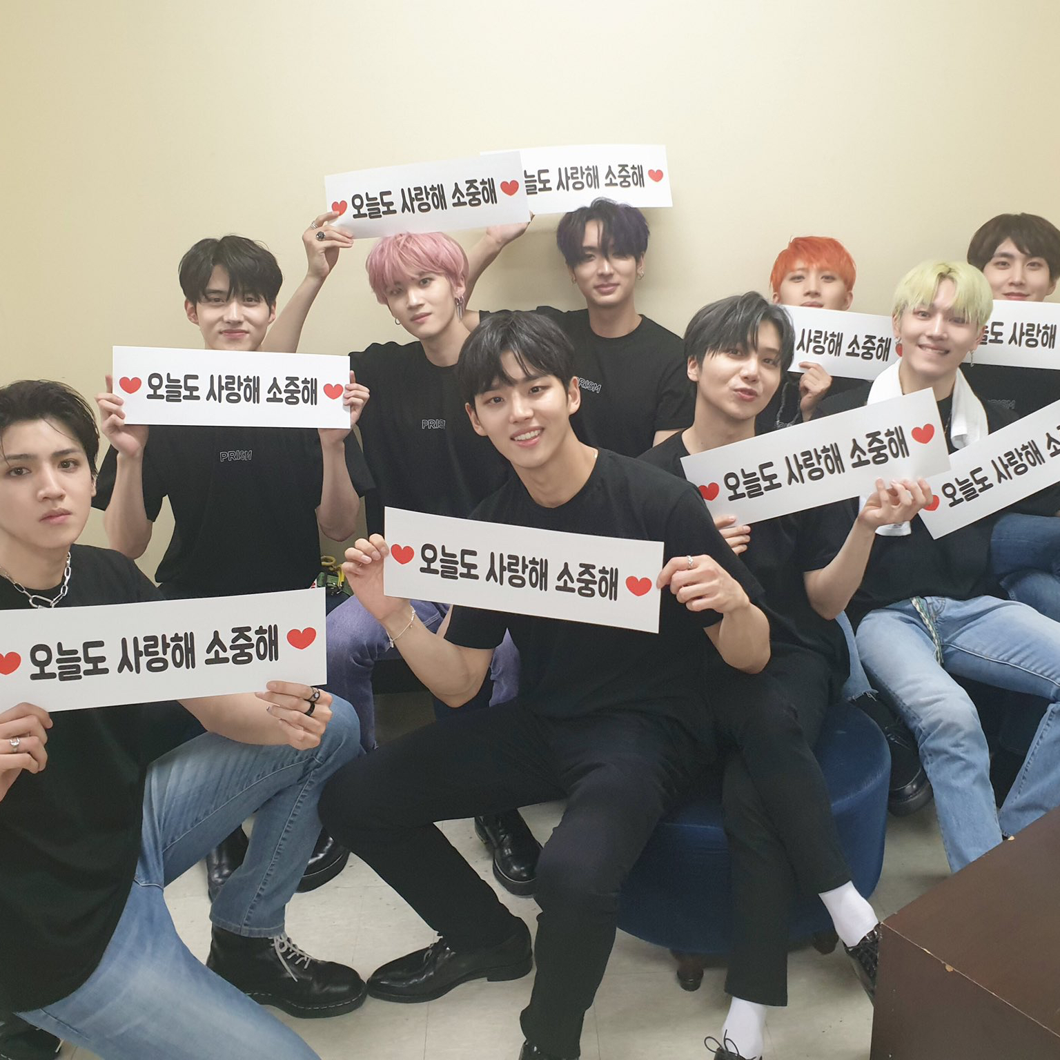 Behind-the-scenes cut of PENTAGON