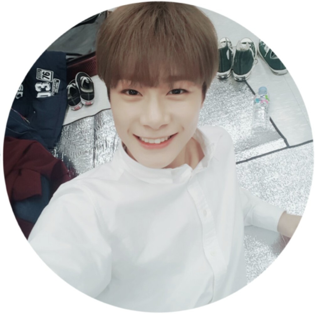 A moment captured by Moonbin (ASTRO)'s fan