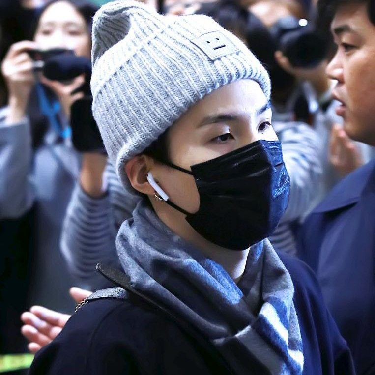 A moment captured by SUGA (BTS)'s fan