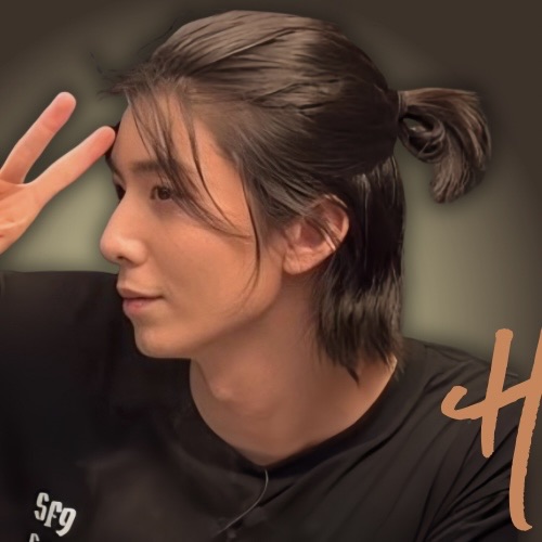 Latest photo of Hwiyoung (SF9)