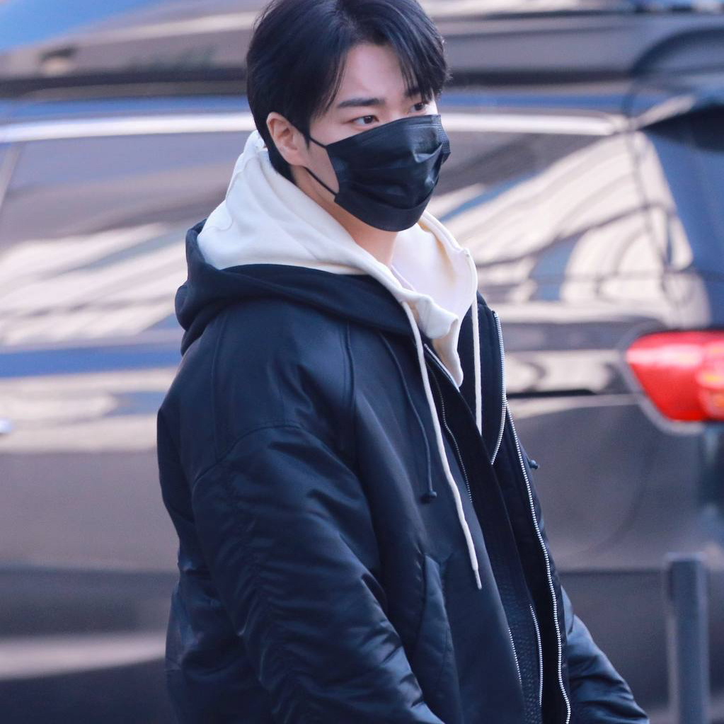 Latest photo of Moonbin (ASTRO)