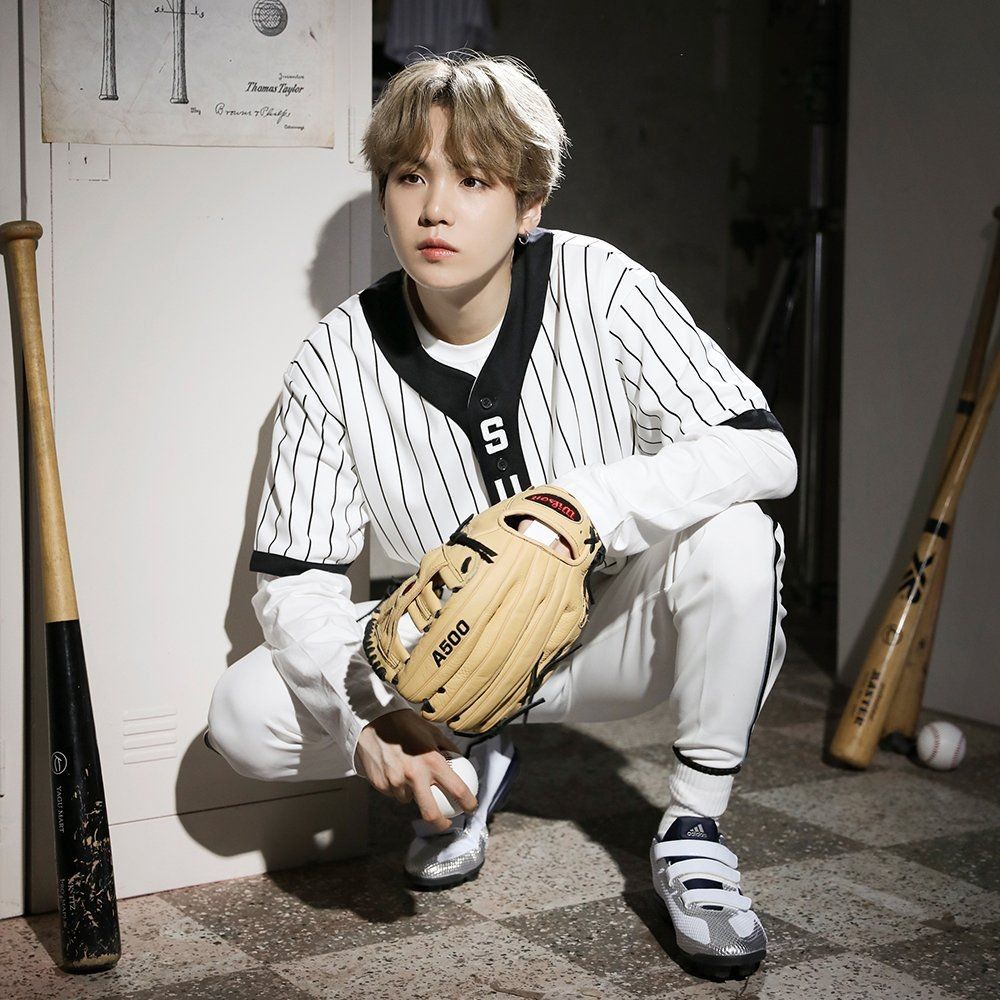 Latest photo of SUGA (BTS)