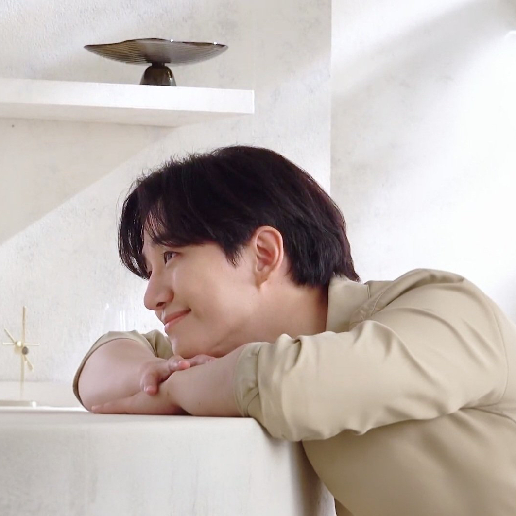 A moment captured by Junho (2PM)'s fan