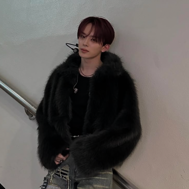 Recent activity shot of Kangmin (VERIVERY)