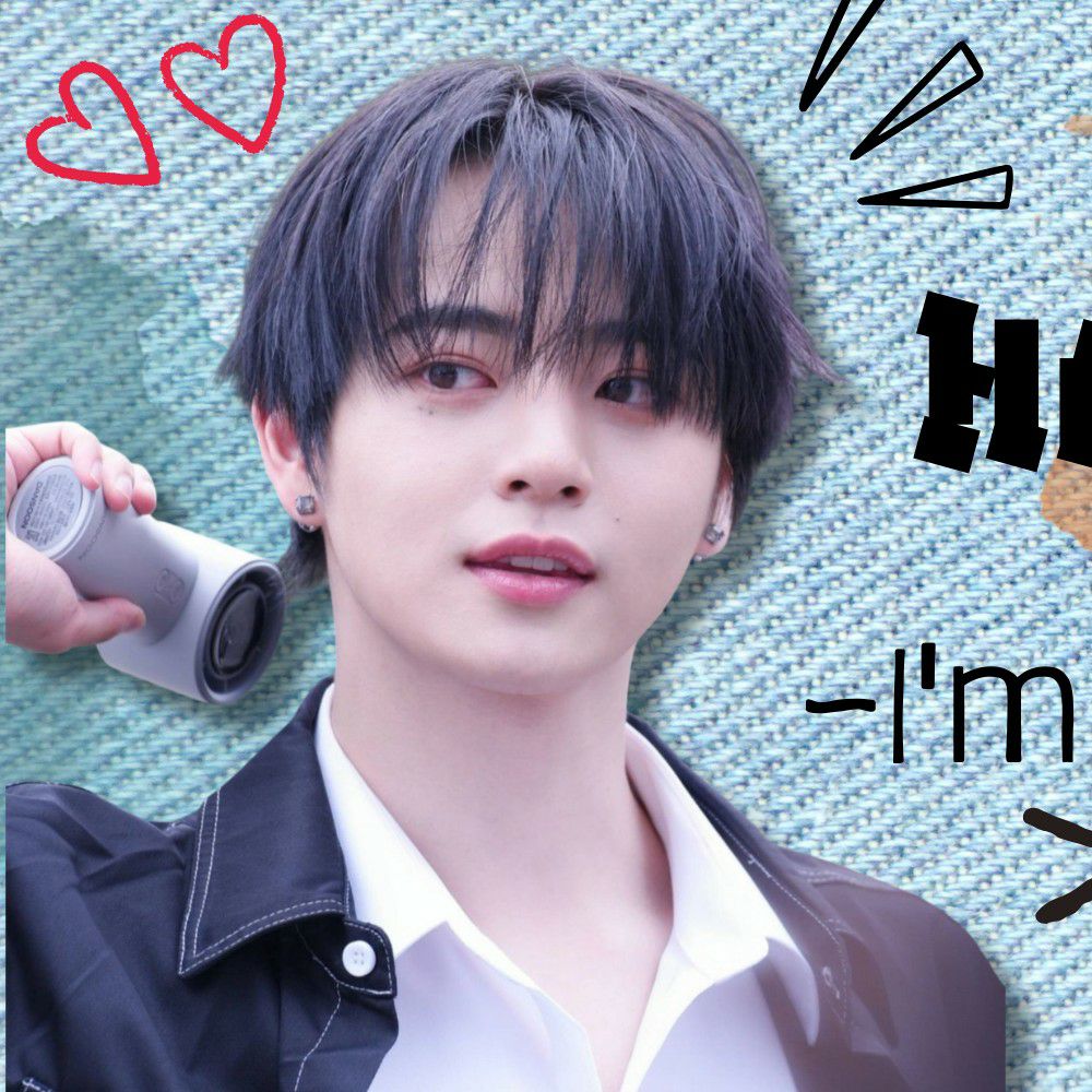 A moment captured by Hong Sungmin (FANTASY BOYS)'s fan