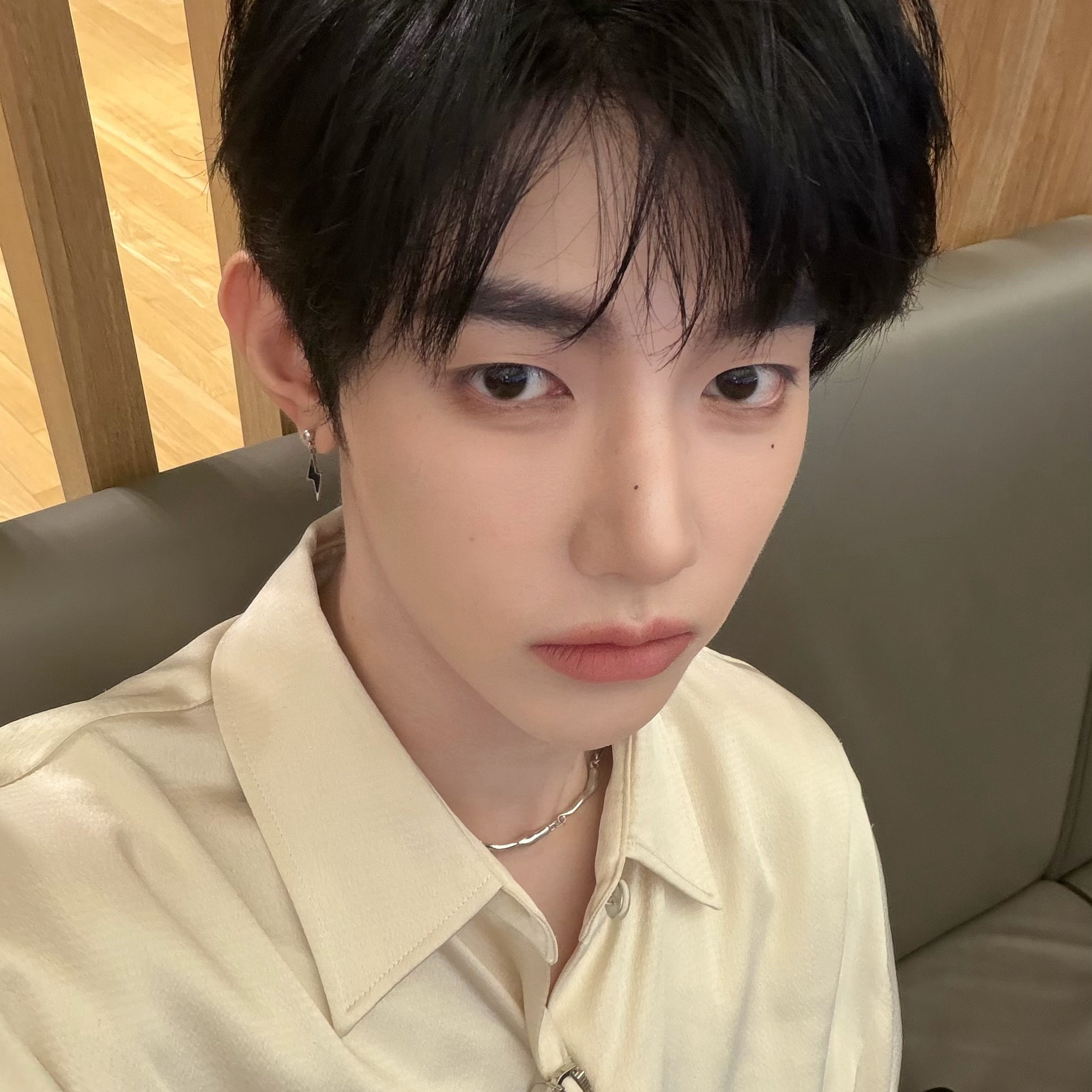 Behind-the-scenes cut of Zhang Hao (ZEROBASEONE)