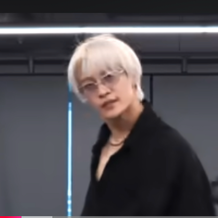 Behind-the-scenes cut of YANGYANG (WayV)