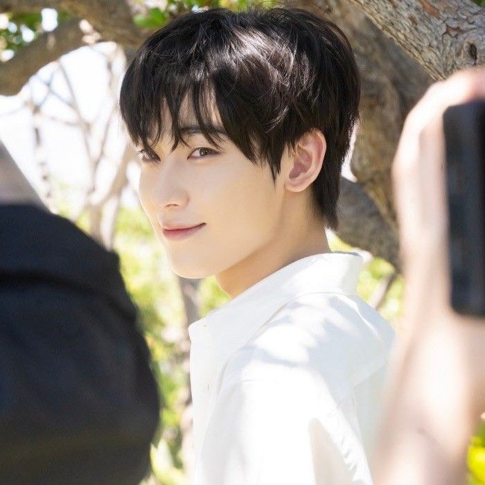 A moment captured by Sunoo (ENHYPEN)'s fan