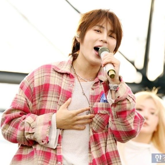 Latest photo of Ha Sungwoon