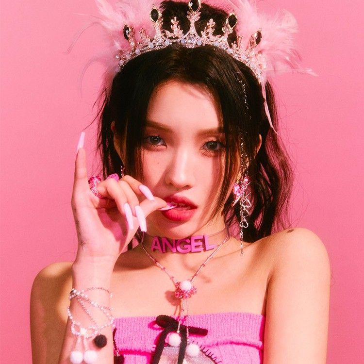A moment captured by Soyeon ((G)I-DLE)'s fan