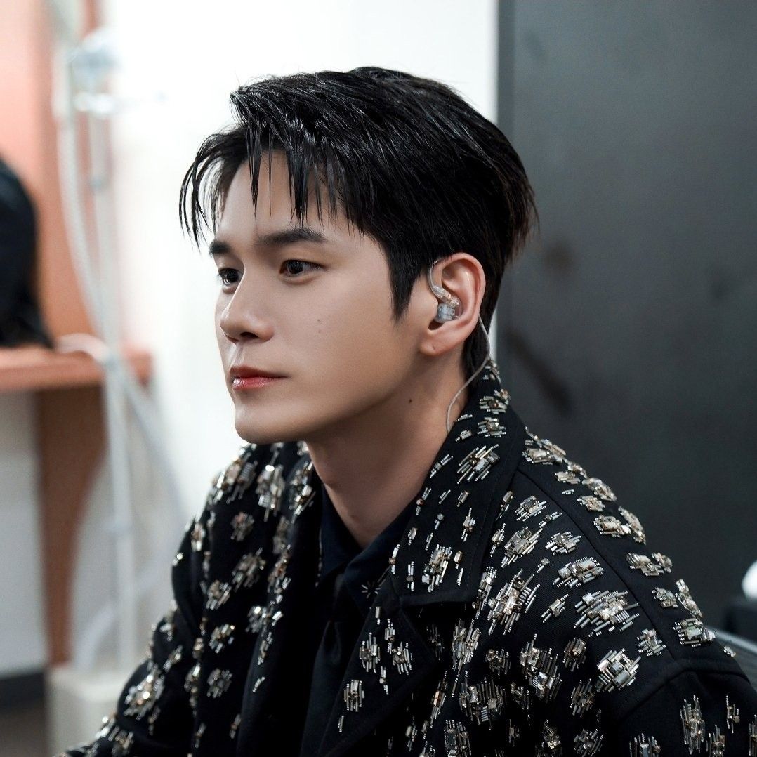 Latest photo of Ong Seongwu