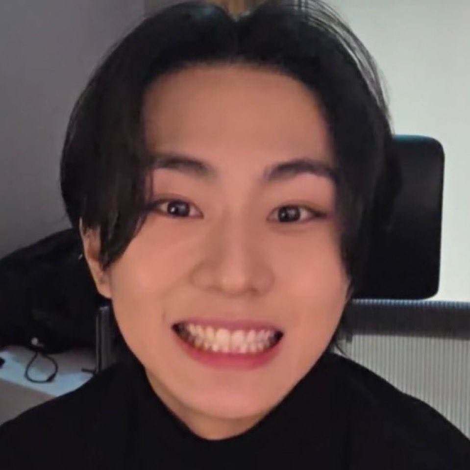 A moment captured by Jungwon (ENHYPEN)'s fan