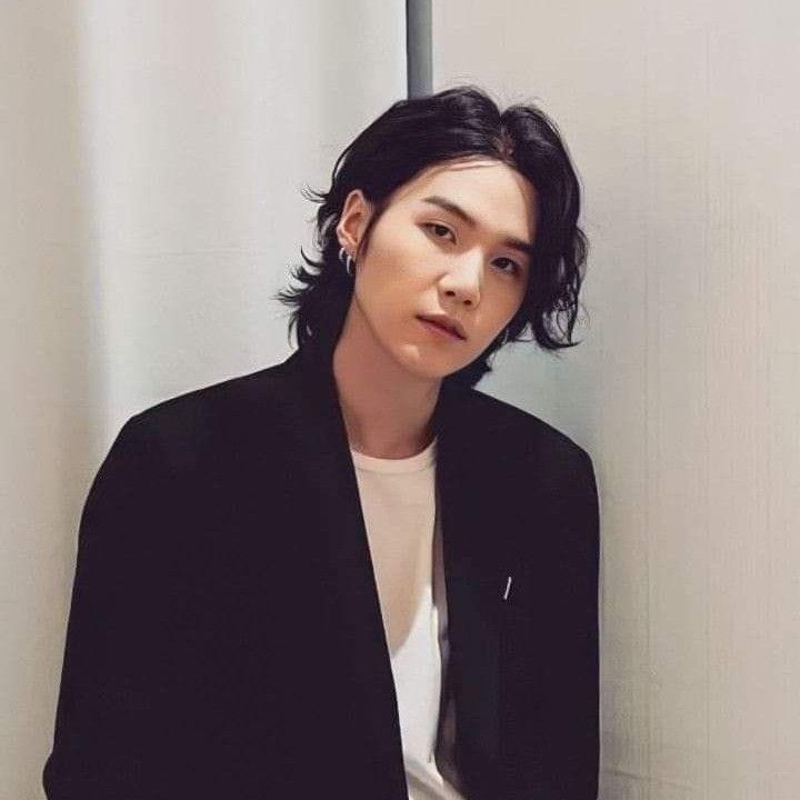 Foto terbaru SUGA (BTS)