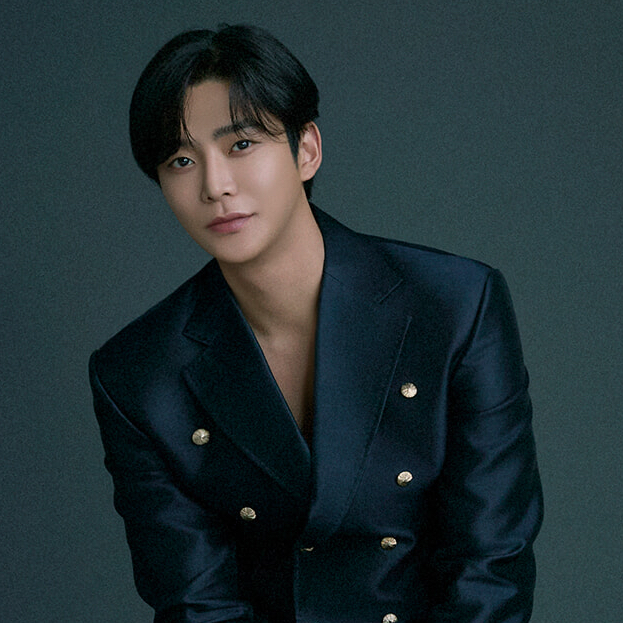 ロウンの舞台裏ショット