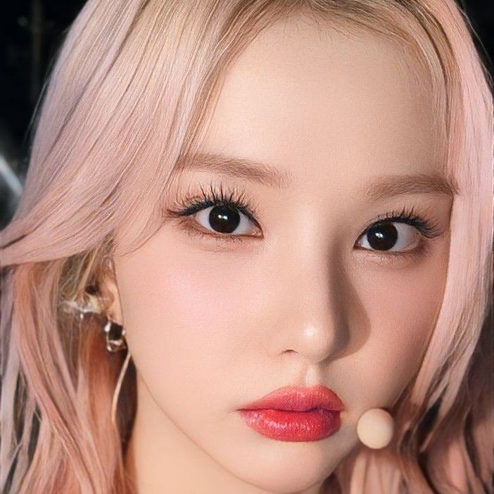 VIVIZ的最新活動照片