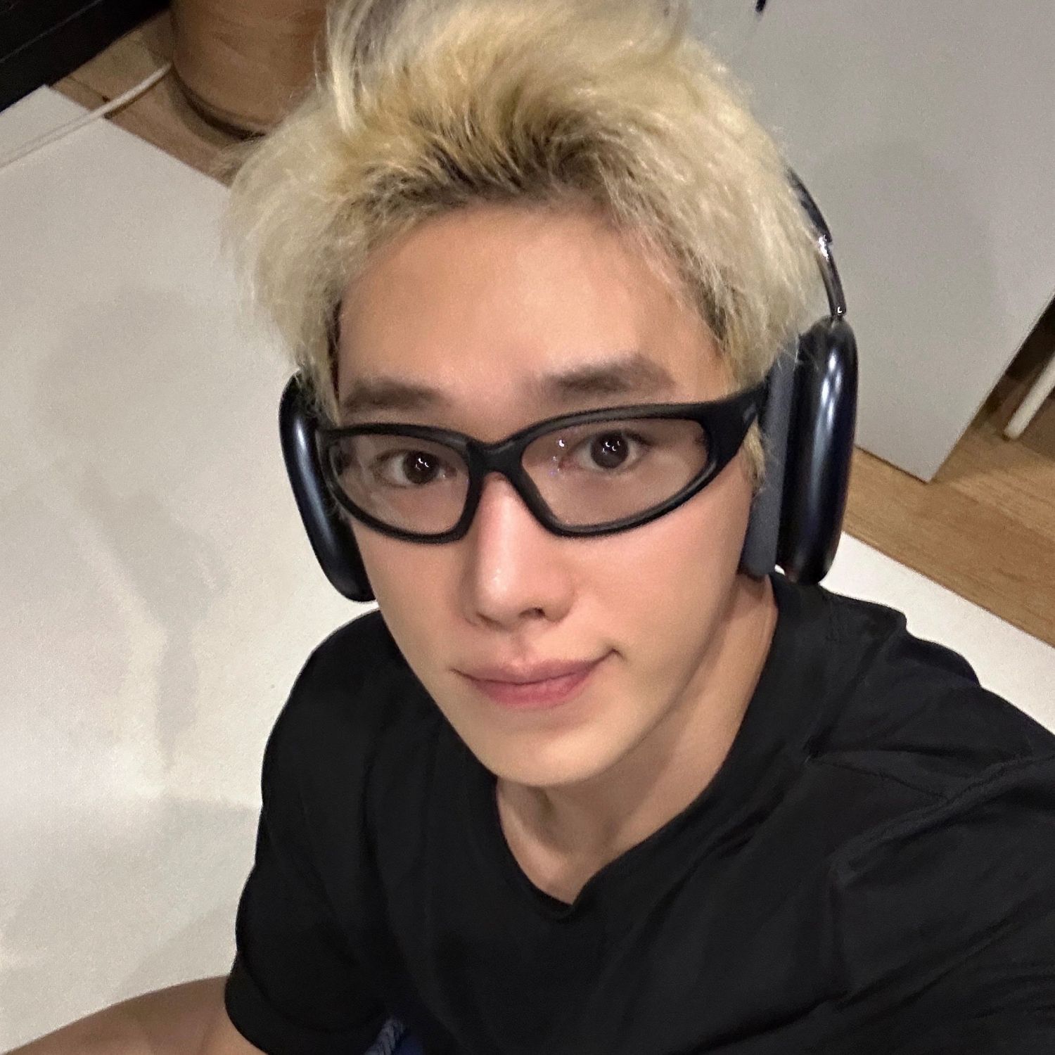 Recent activity shot of Wonho