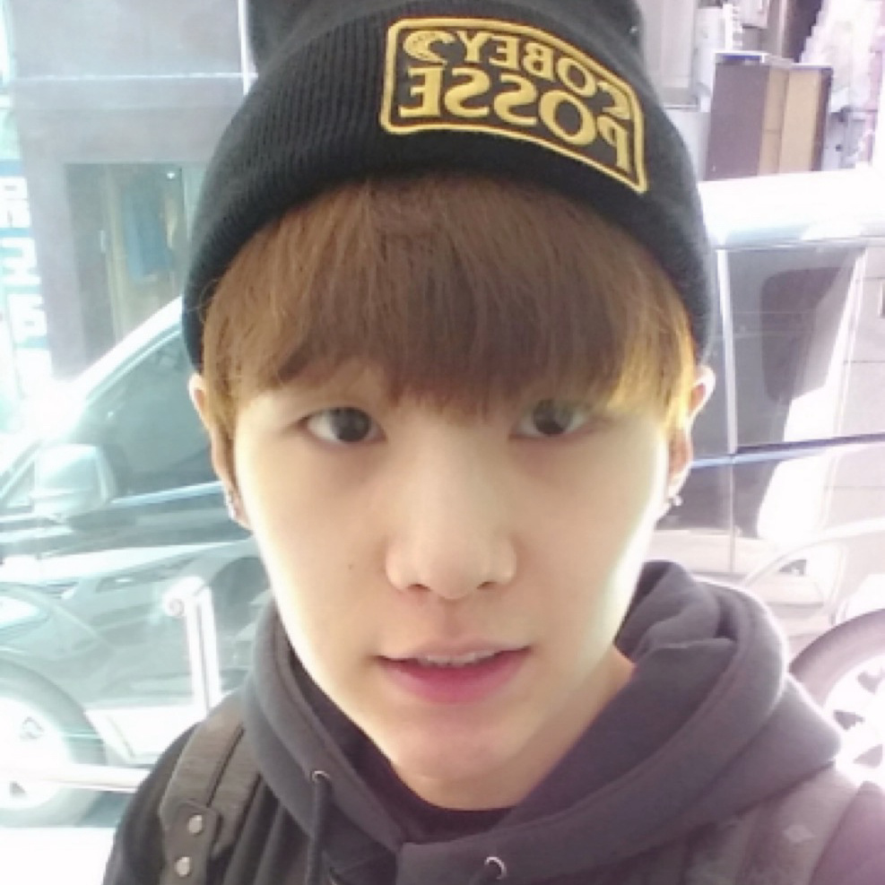 SUGA (防弹少年团)的幕后花絮