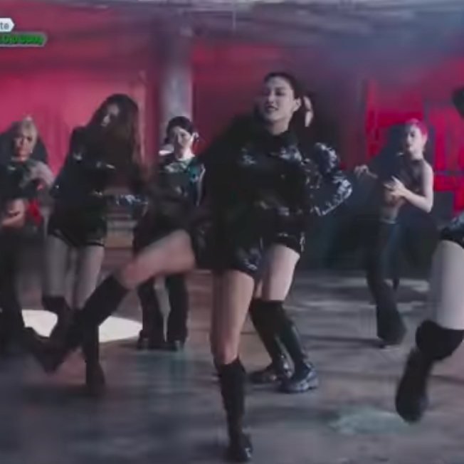 志效 (TWICE)的幕後花絮