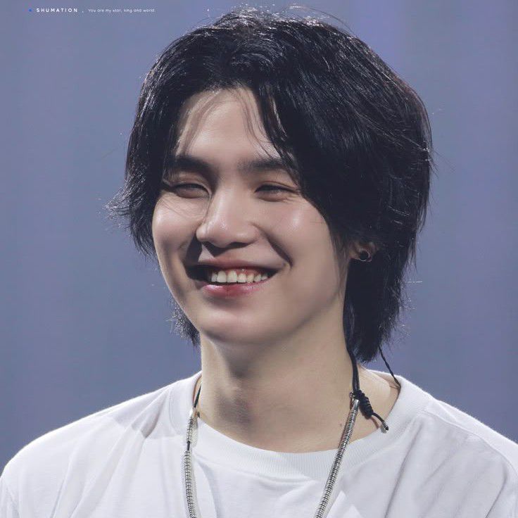 슈가 (방탄소년단)의 최신 사진