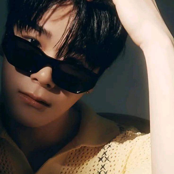 Behind-the-scenes cut of Moonbin (ASTRO)